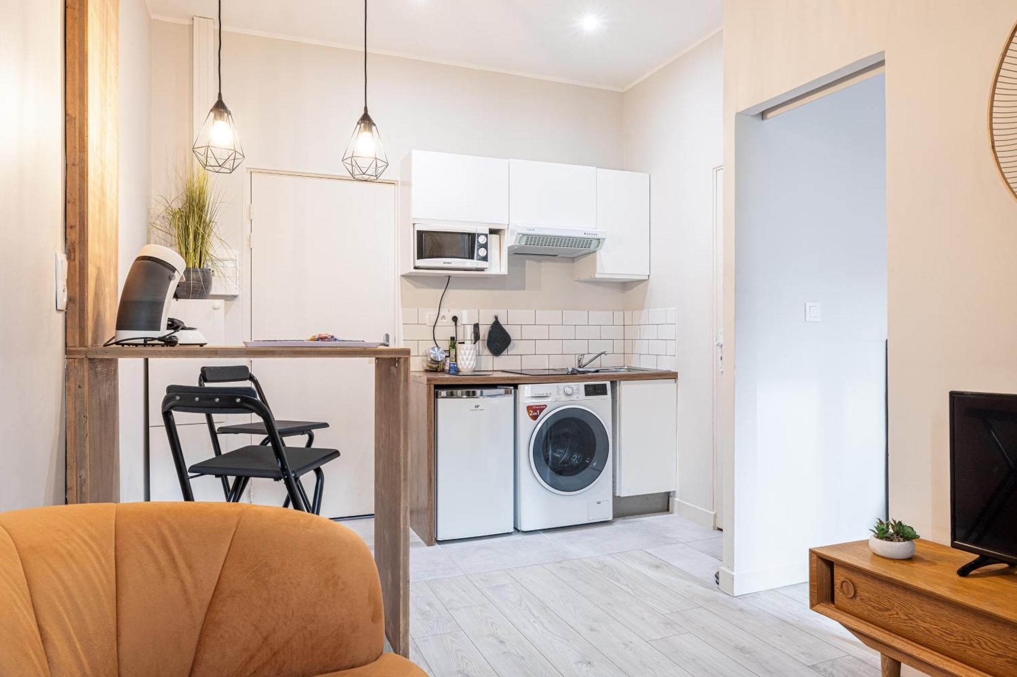 Le Petit Jean- Pres Gare Et Tram - Supermarches - Wifi - Apartamento