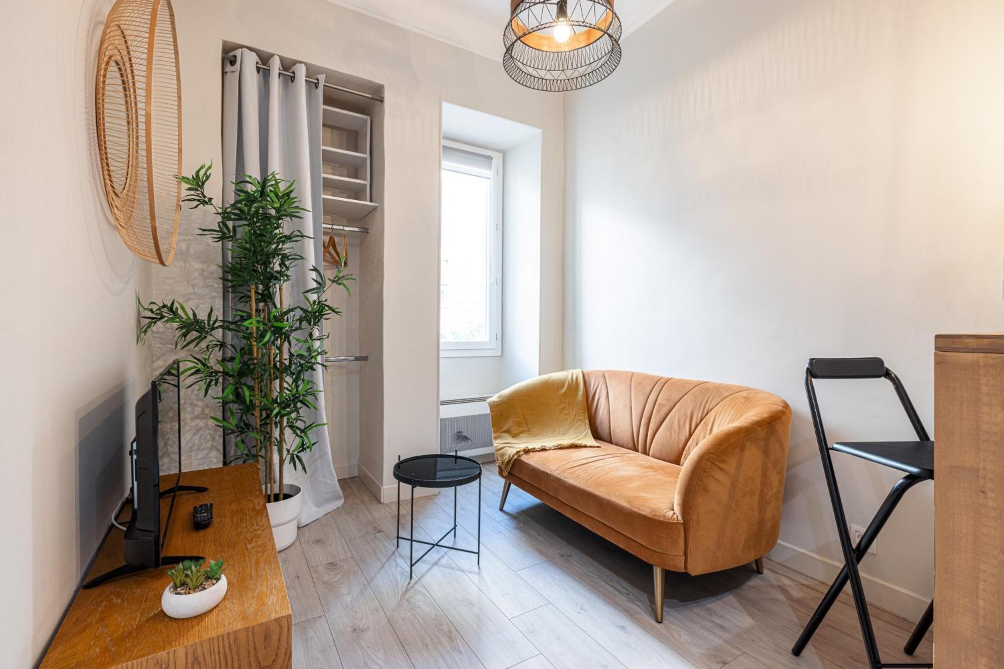 Le Petit Jean- Pres Gare Et Tram - Supermarches - Wifi - Apartamento *
