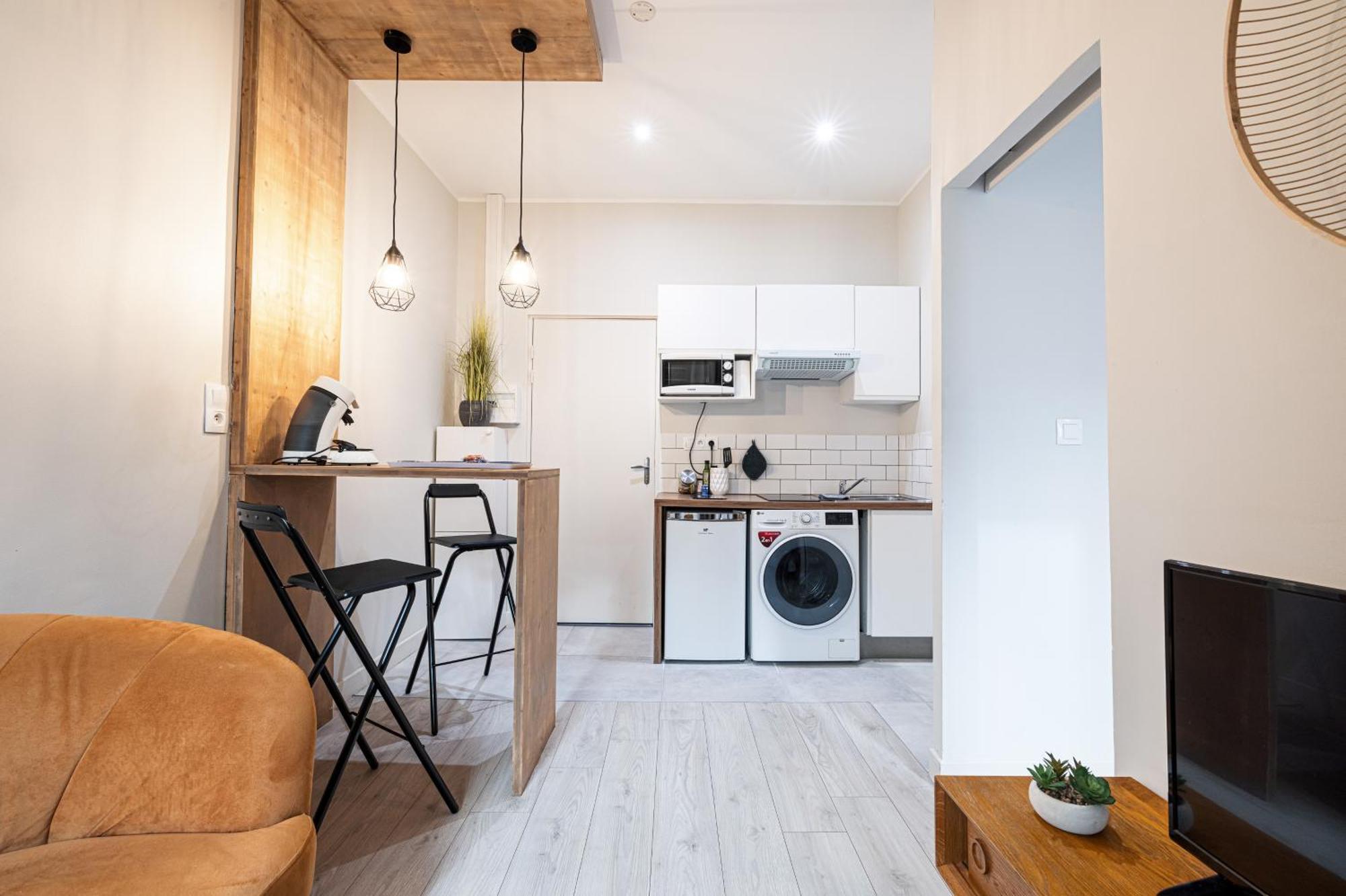 Appartement Le Petit Jean- Pres Gare Et Tram - Supermarches - Wifi - *